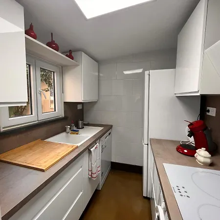 Independant, Patio, Intra-muros , Clim, Parking Apartment